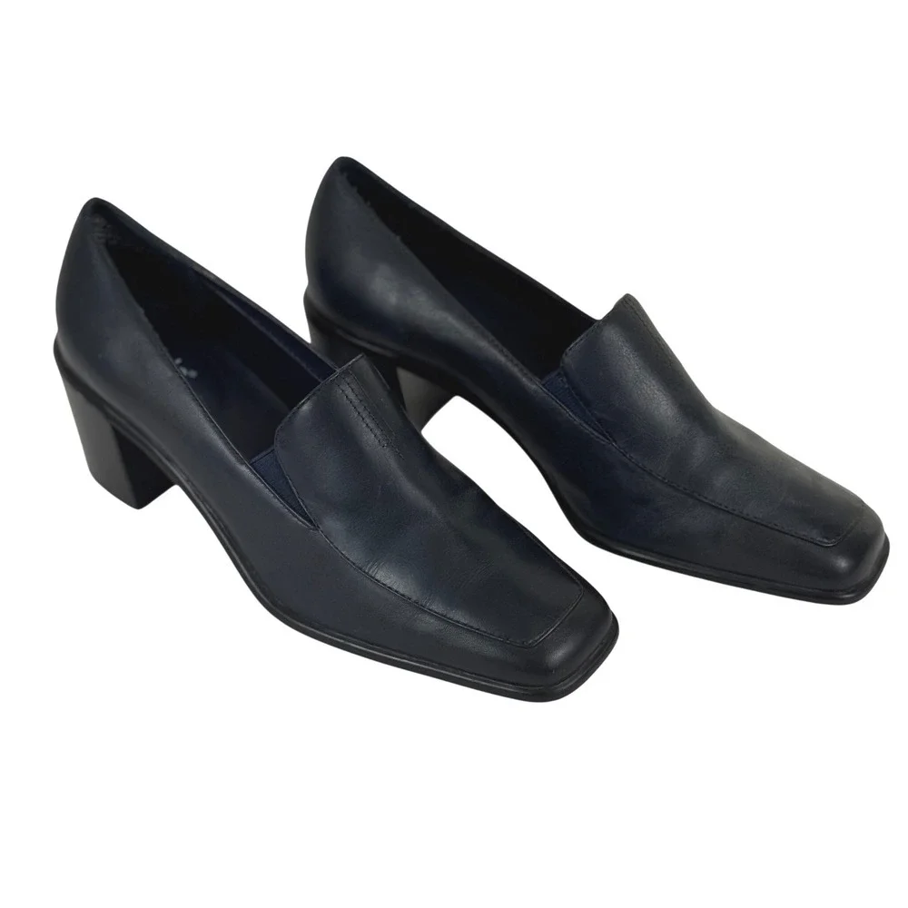 90s/Y2K Minimalist Heels Navy Blue Classic Square Toe Block Heel Loafer Size 7.5